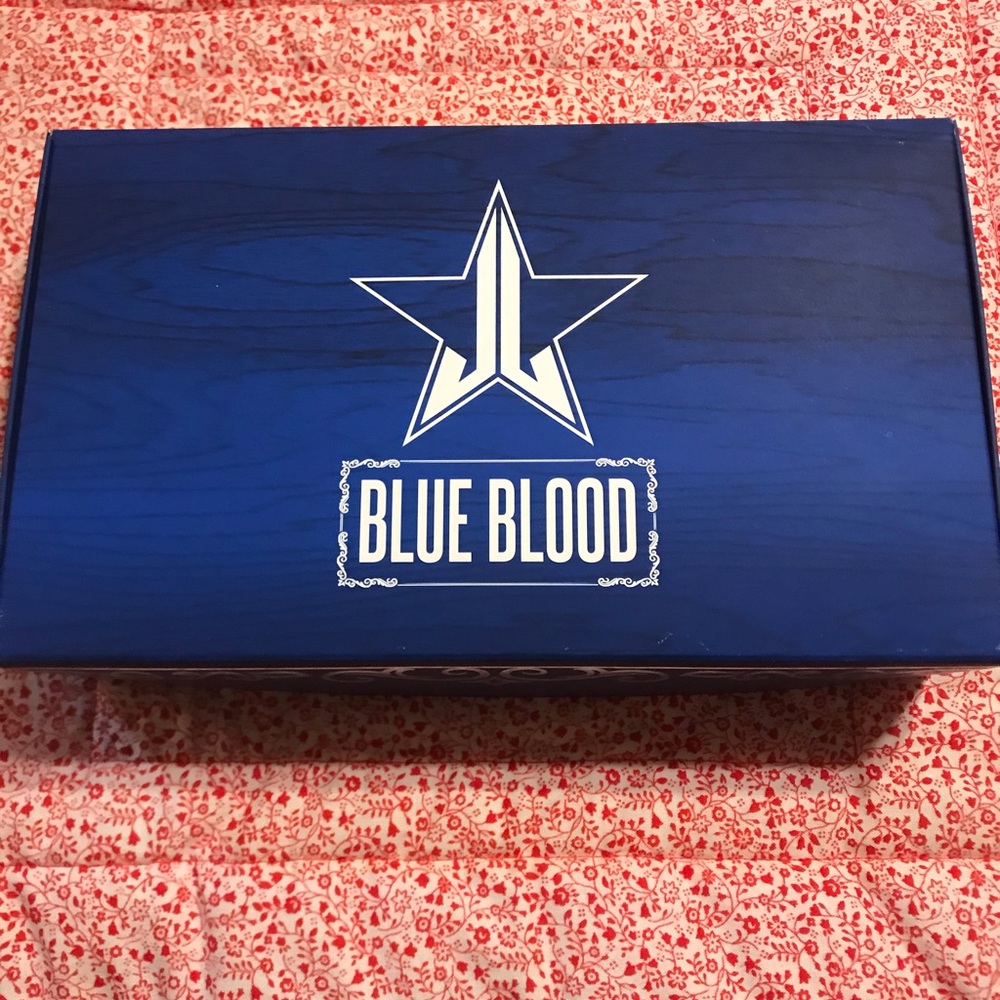 Blue Blood Palette Valentine’s Day Supreme Box